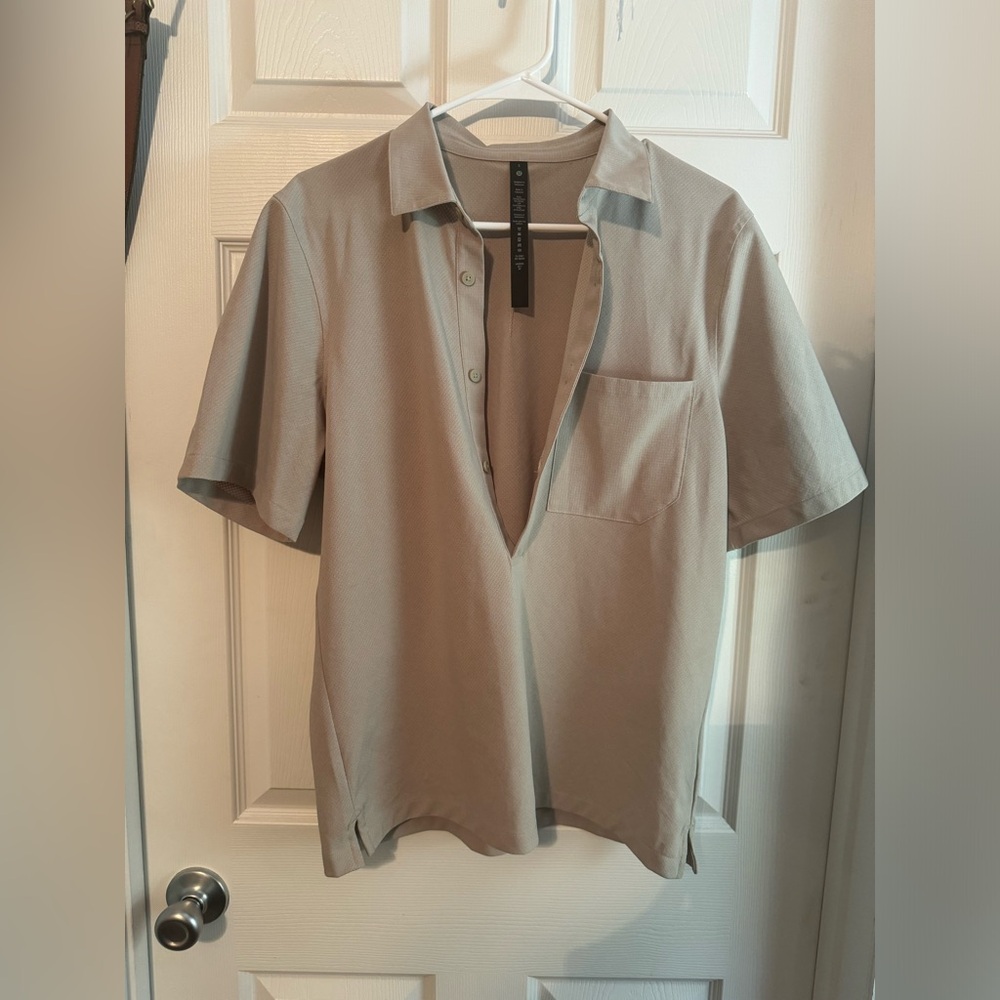 Men’s Grey Lululemon Shirt Size Small
